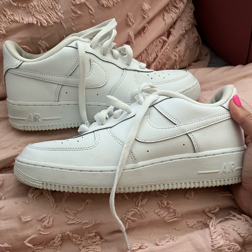 NIKE AF1 SIZE 8.5